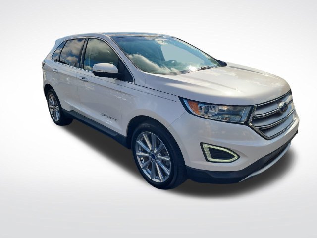 Used 2018 Ford Edge Titanium w/ Equipment Group 301A FWD image 7