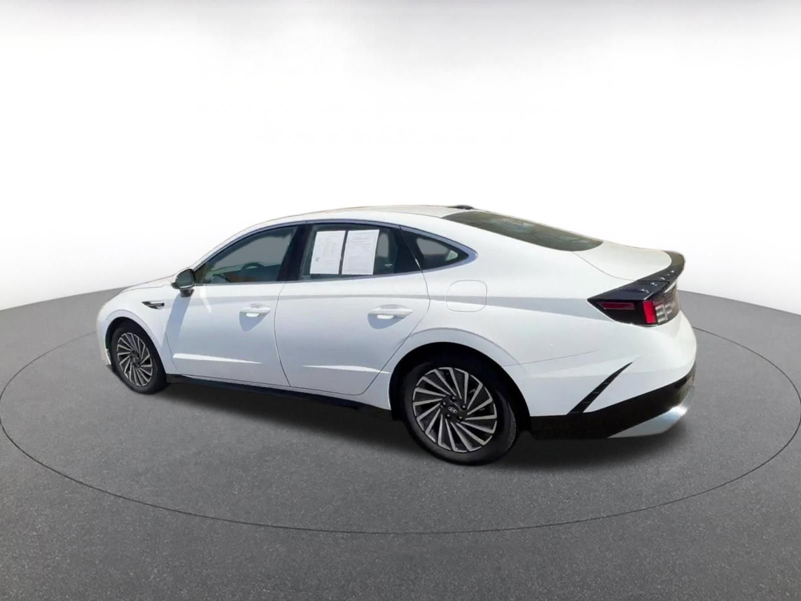 Used 2024 Hyundai Sonata SEL image 11