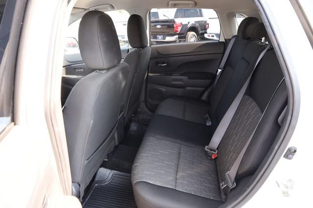 Used 2024 Mitsubishi Outlander Sport ES AWD/4WD image 9