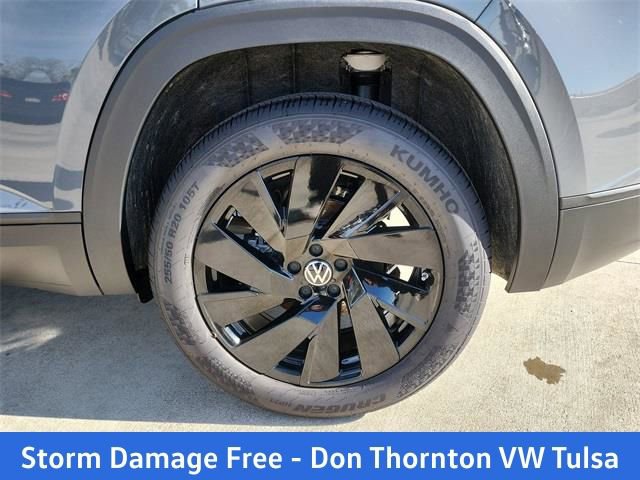 New 2026 Volkswagen Atlas Cross Sport SE image 28