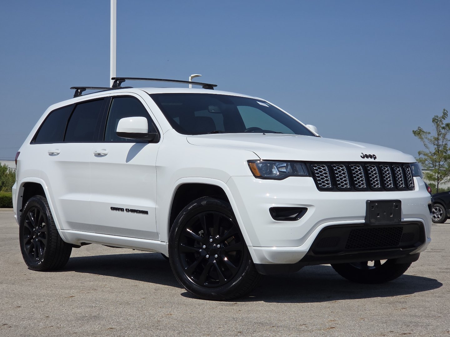 Used 2019 Jeep Grand Cherokee Altitude
