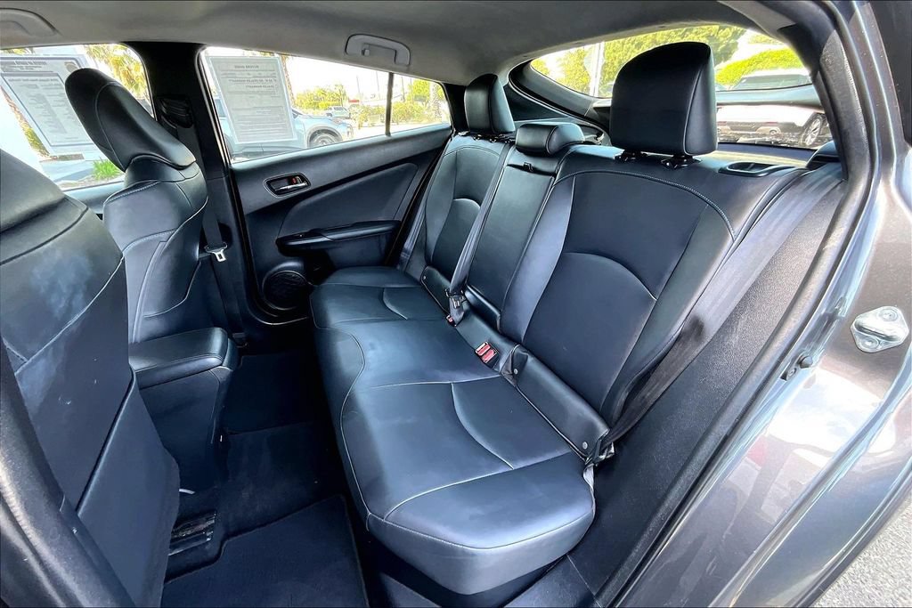 Used 2016 Toyota Prius Four Touring w/ Preferred Accessory Package FWD image 22