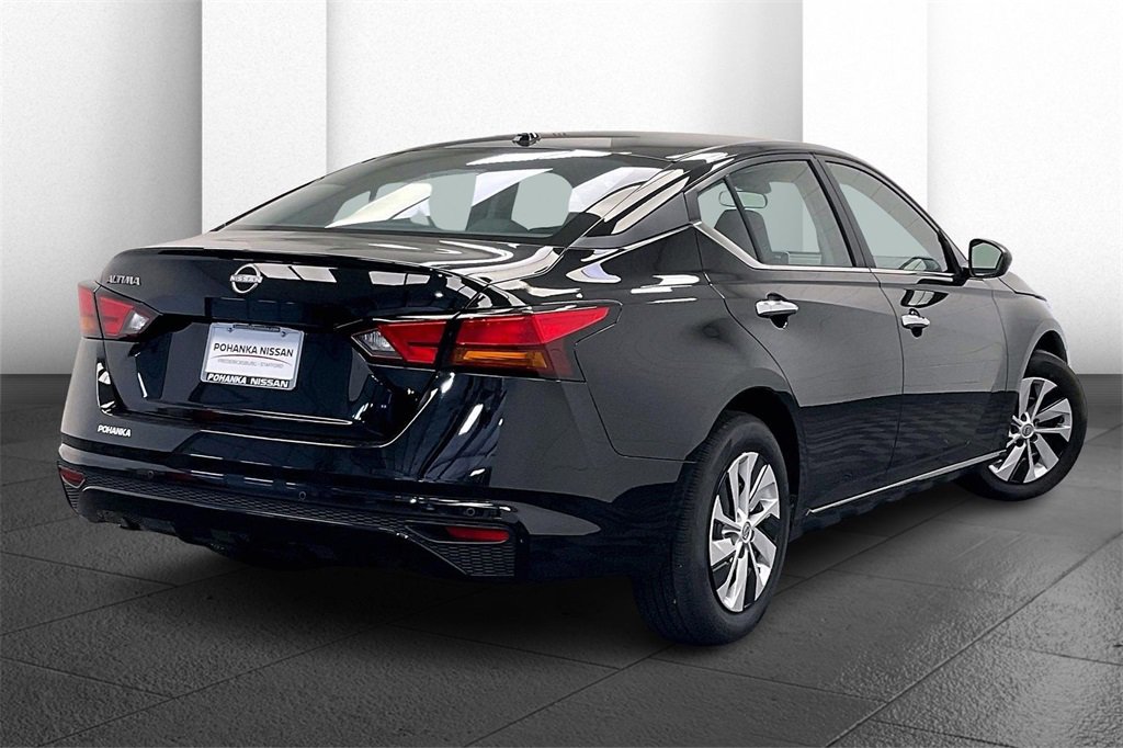 Certified 2025 Nissan Altima 2.5 S image 12