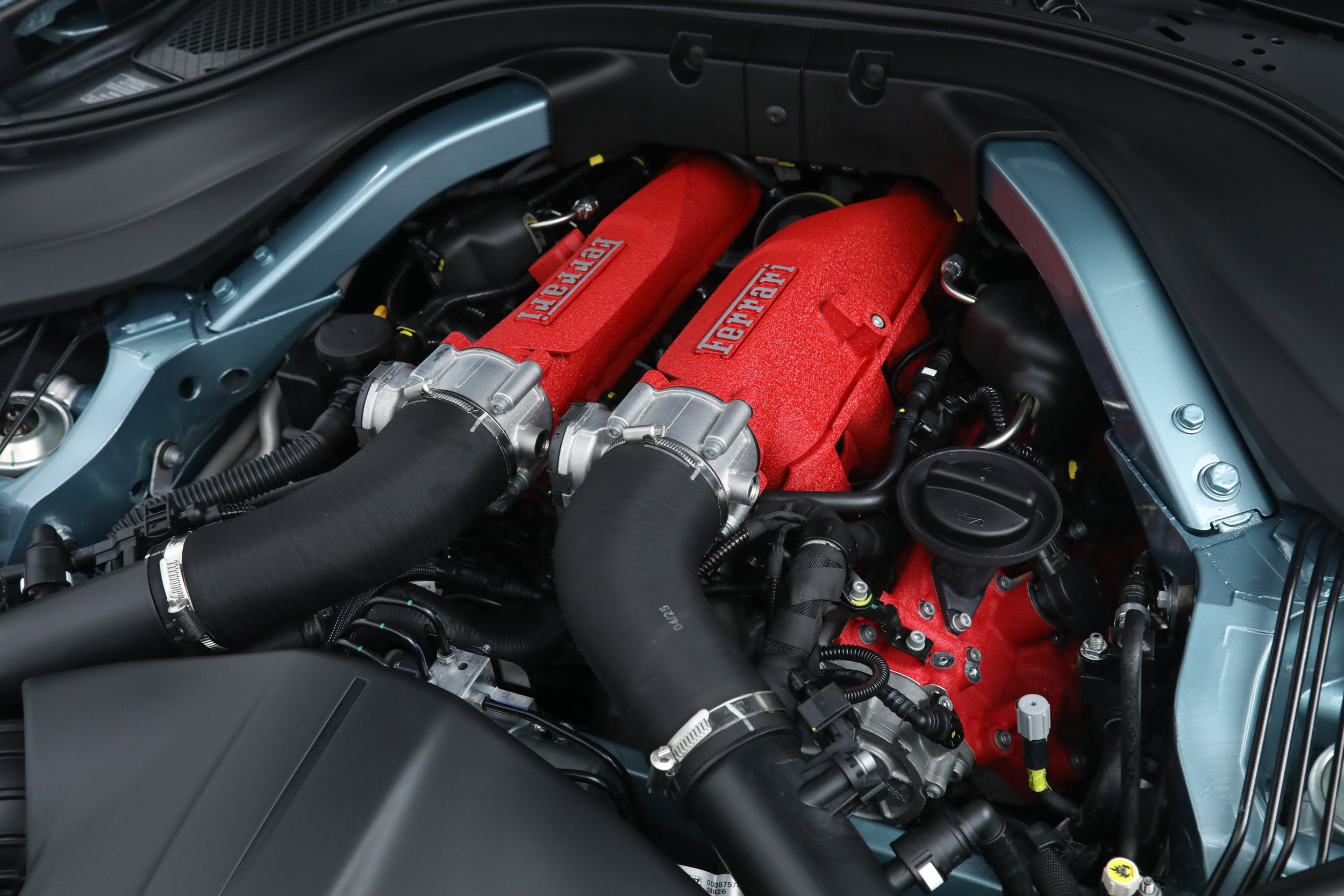 Certified 2025 Ferrari Roma Spider RWD image 35