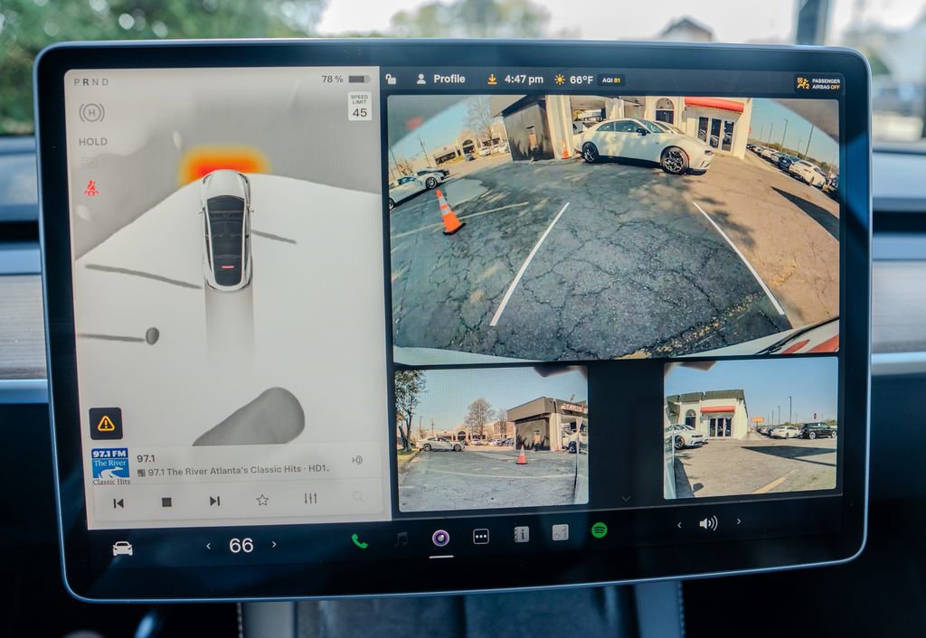 Used 2023 Tesla Model Y Long Range image 11