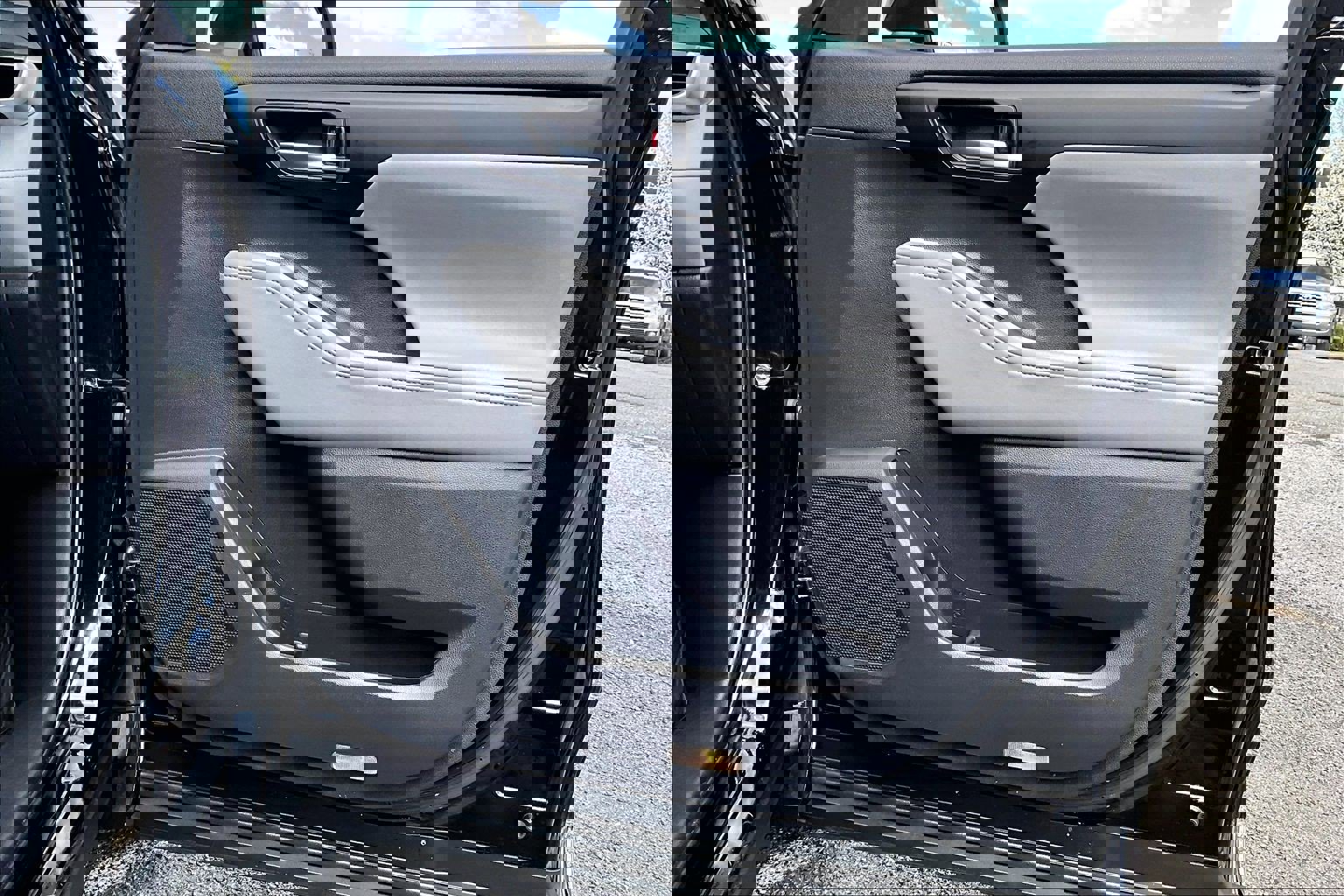 Used 2023 Toyota Highlander XLE image 23