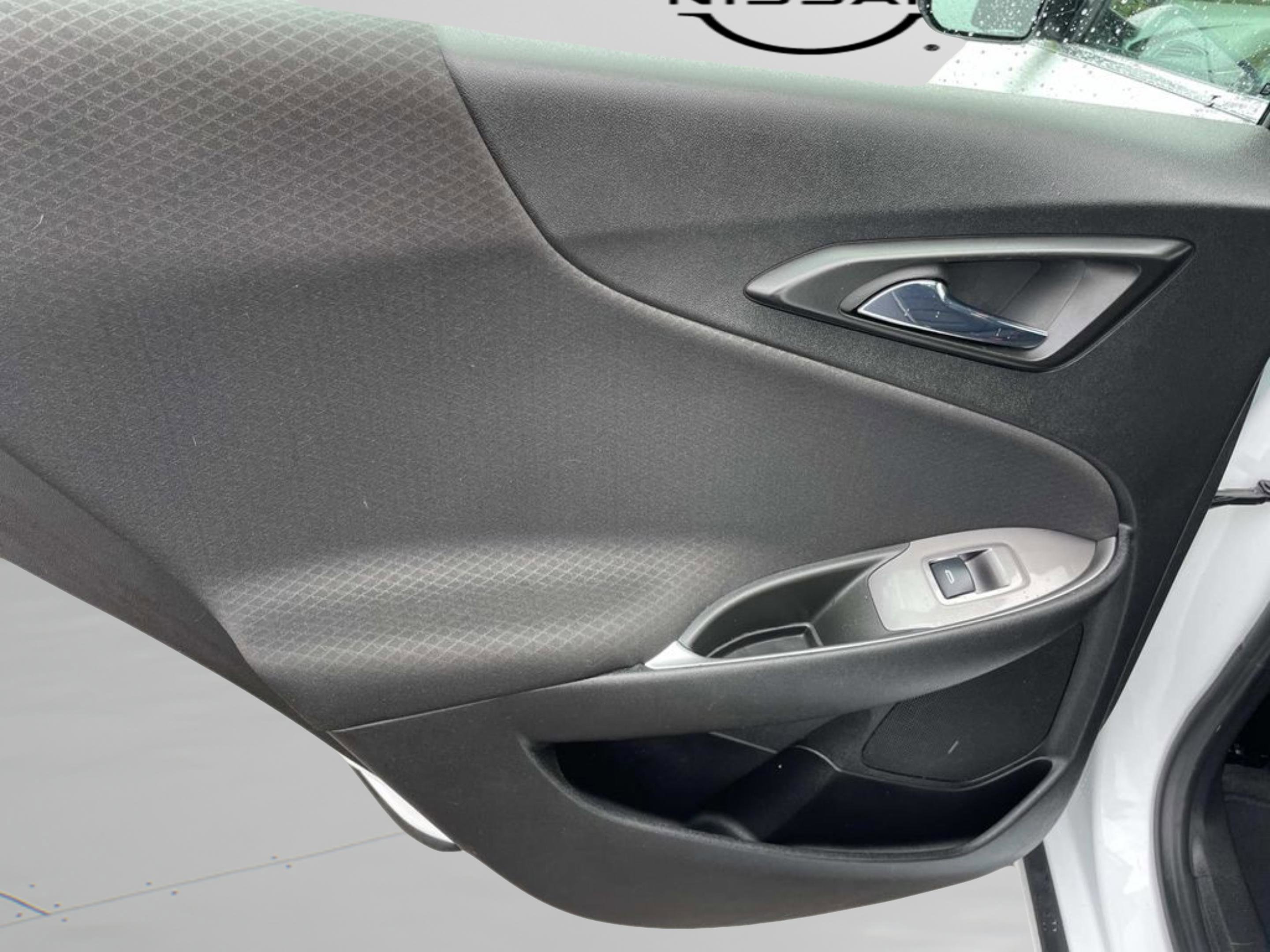 Used 2022 Chevrolet Malibu RS FWD image 12