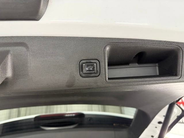 Used 2021 GMC Terrain SLT w/ Elevation Edition AWD/4WD image 10