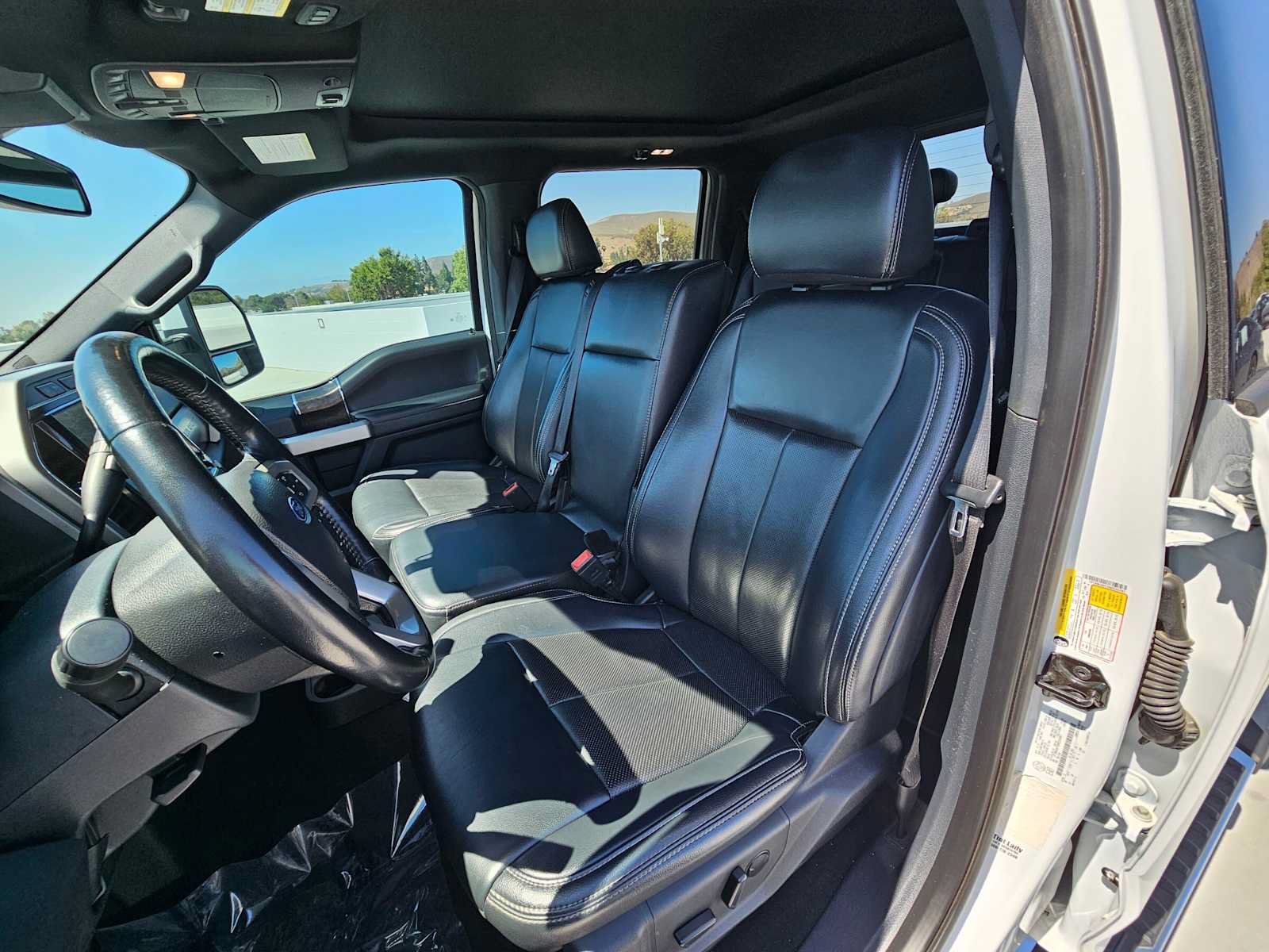 Used 2022 Ford F350 Lariat AWD/4WD image 22