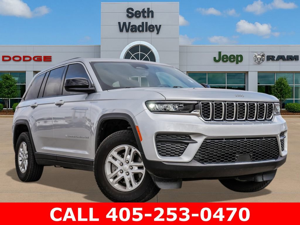 Used 2025 Jeep Grand Cherokee Laredo w/ Luxury Tech Group I