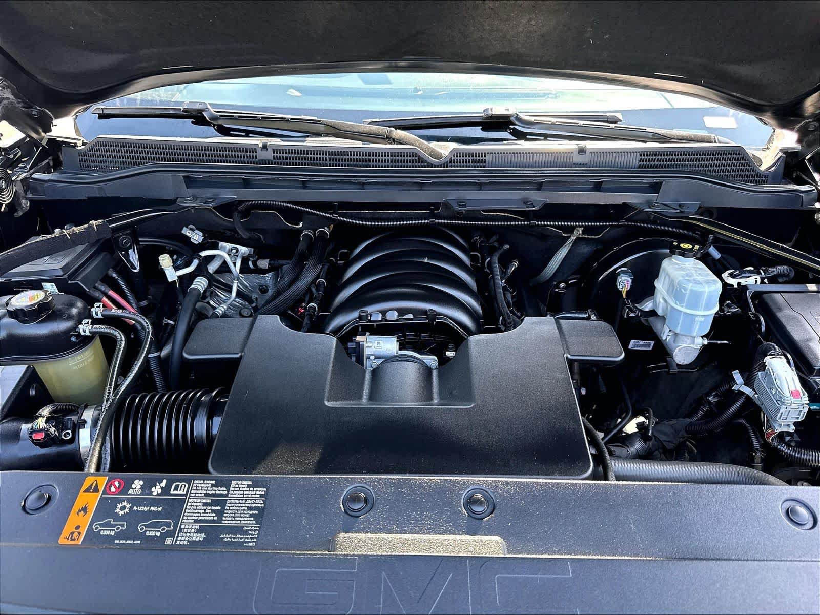 Used 2018 GMC Sierra 1500 SLT w/ SLT Premium Package AWD/4WD image 32