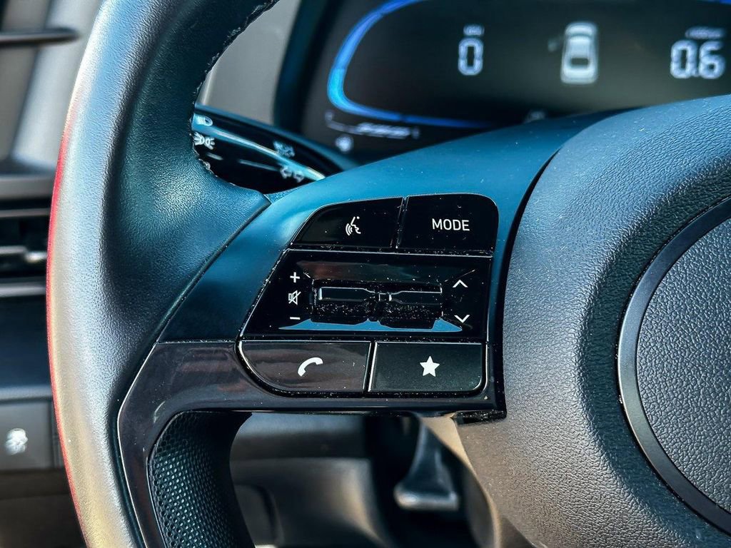 Used 2025 Hyundai Elantra Sport image 18