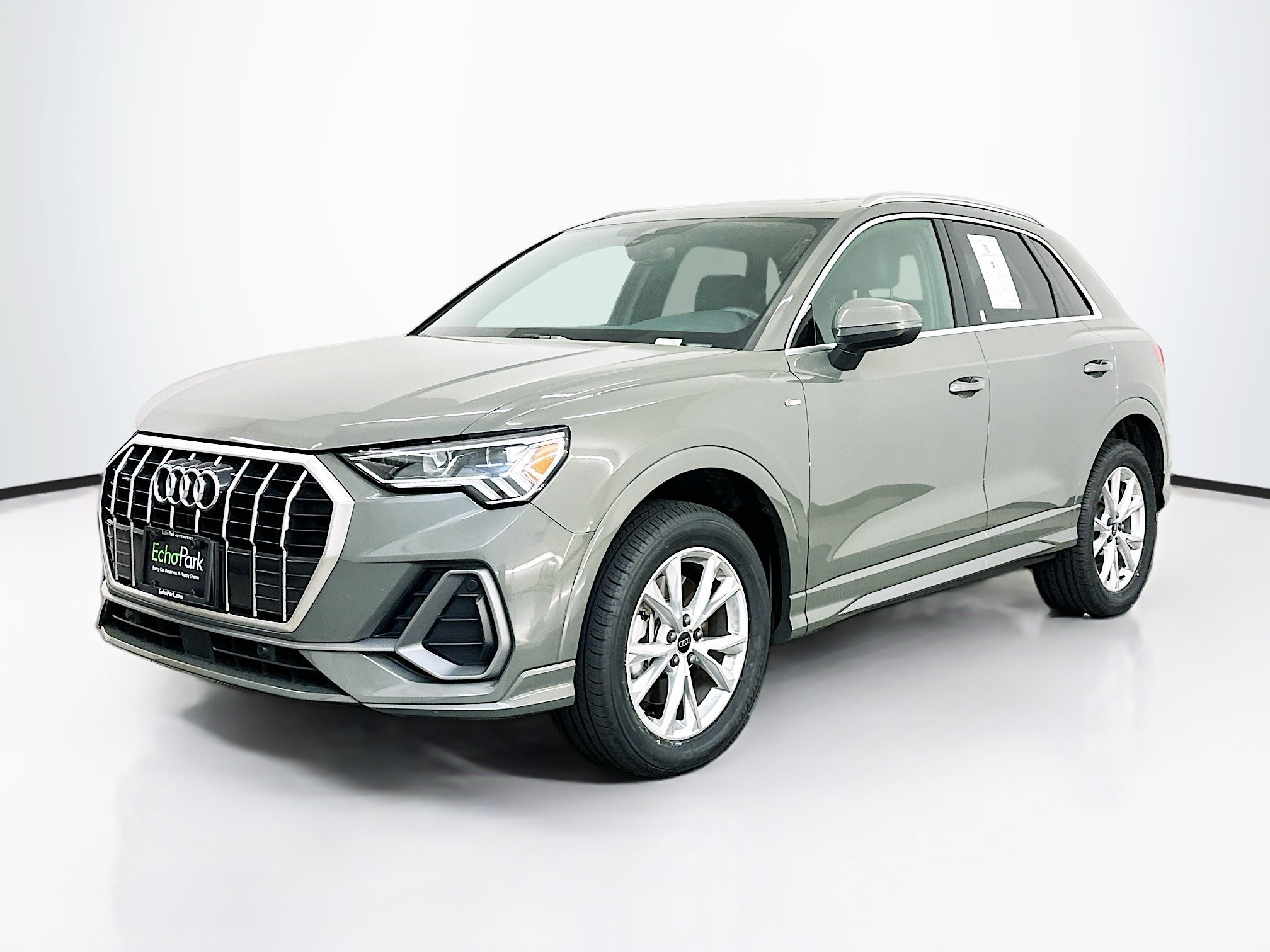 Used 2025 Audi Q3 2.0T Premium AWD/4WD image 3