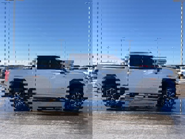 Used 2020 GMC Sierra 2500 AT4 w/ AT4 Premium Package image 4