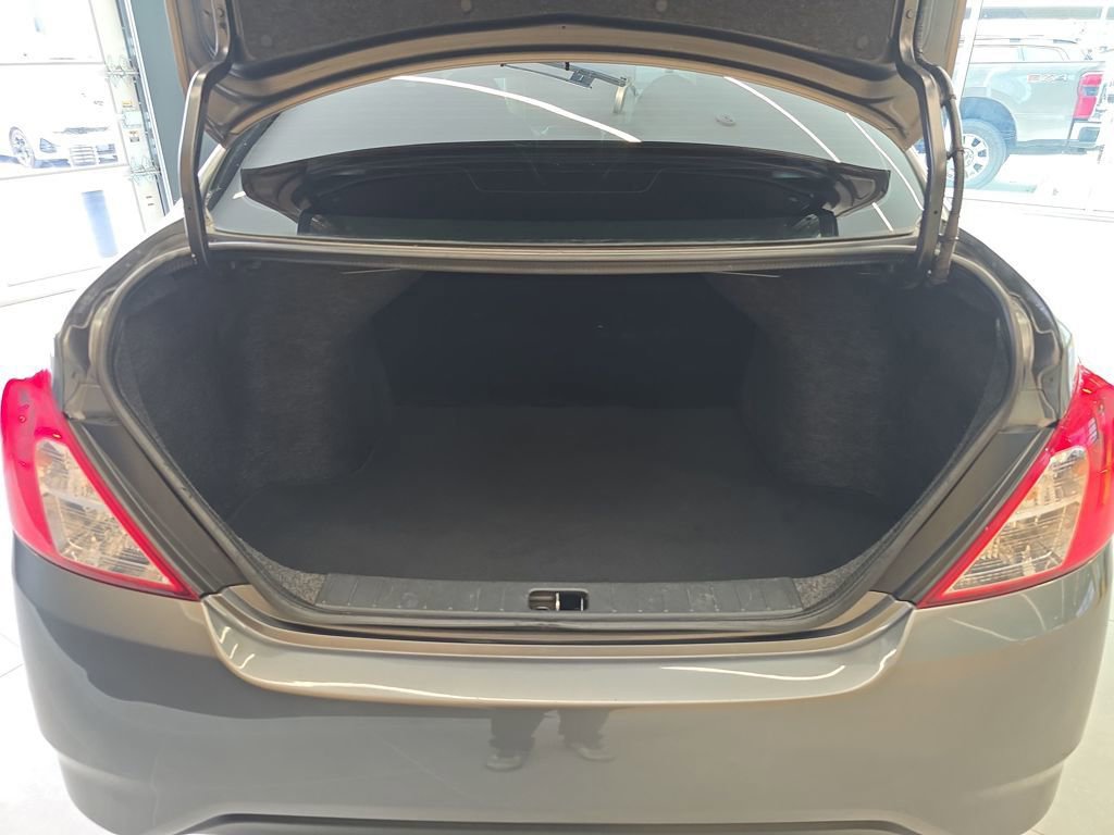 Used 2016 Nissan Versa S Plus image 25