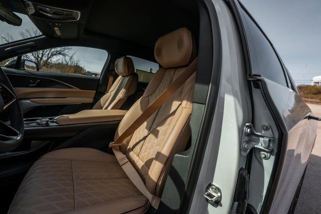 New 2024 Cadillac Lyriq Sport w/ Nappa Leather Package image 7