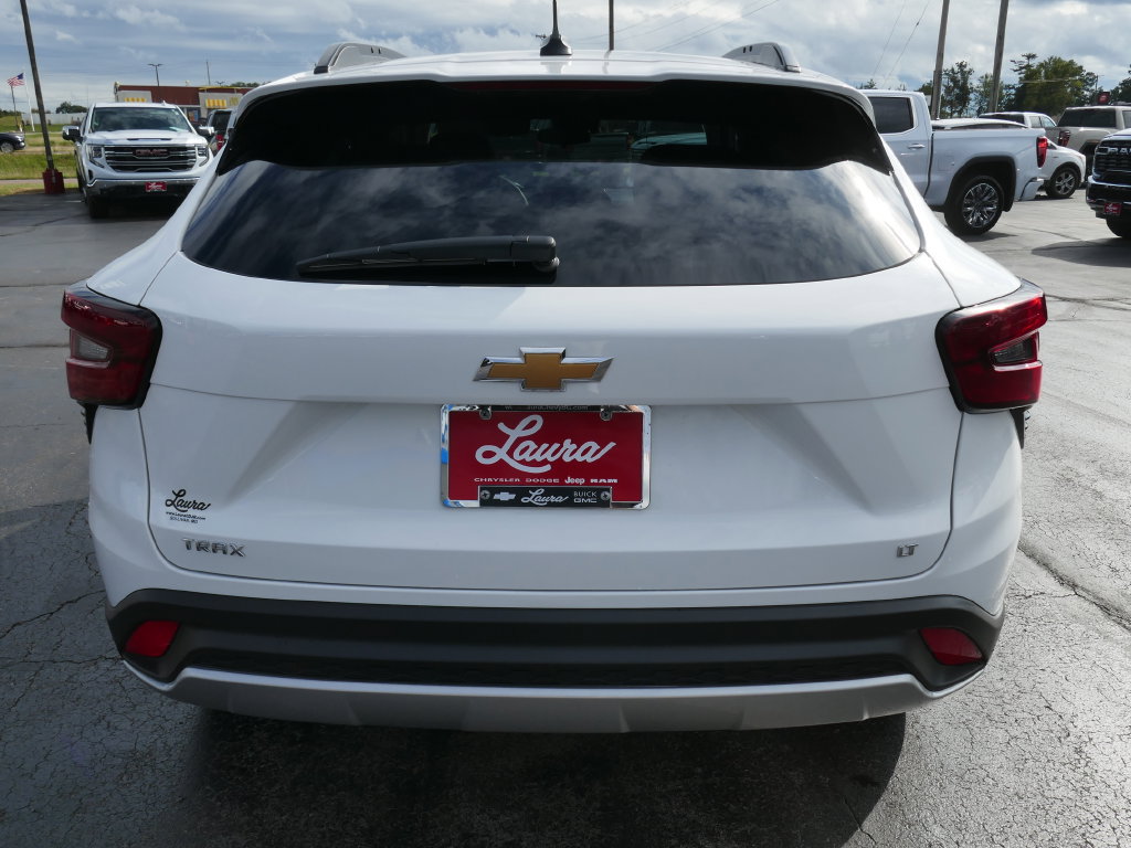 Certified 2026 Chevrolet Trax LT FWD image 6