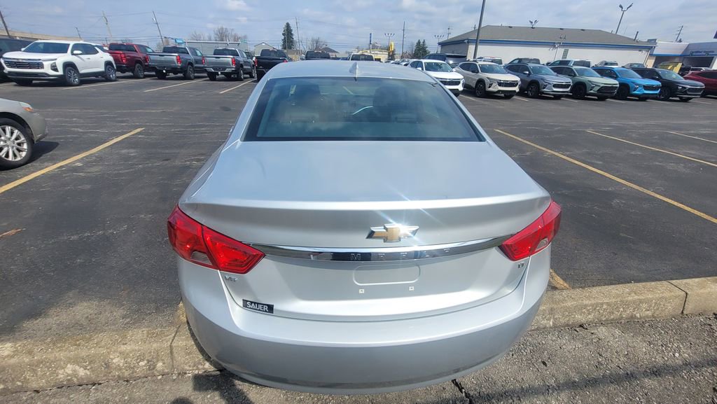 Used 2018 Chevrolet Impala LT w/ LT Leather Package image 5