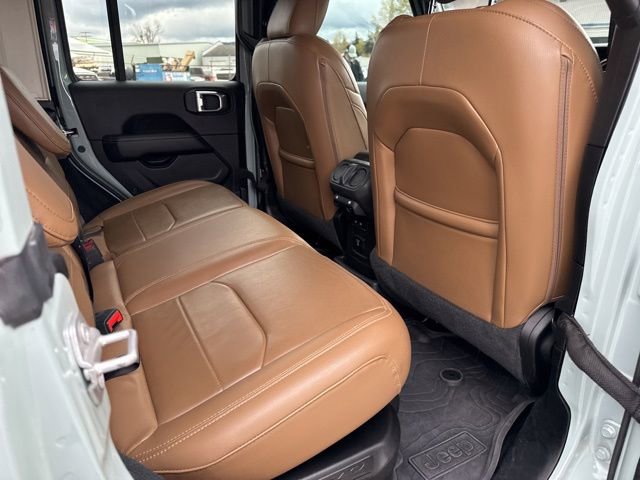 Used 2023 Jeep Wrangler Unlimited Sahara w/ Cold Weather Group AWD/4WD image 12