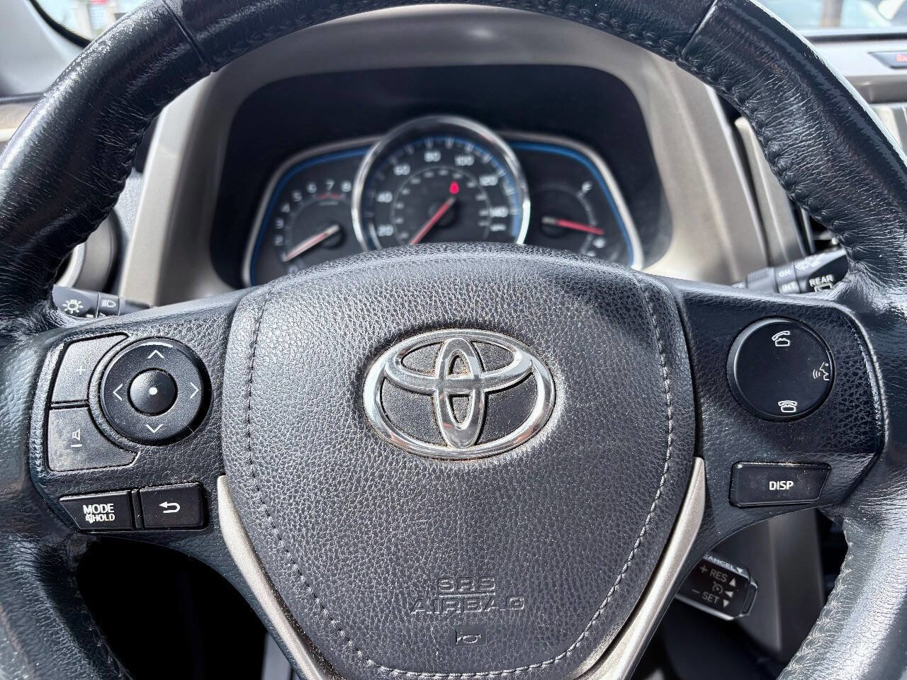 Used 2015 Toyota RAV4 Limited w/ Technology Package image 17