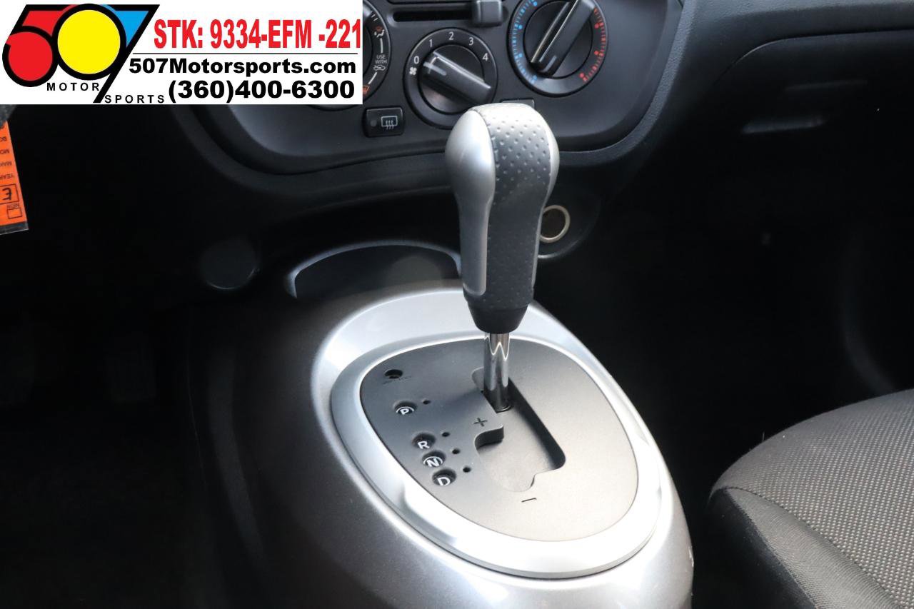 Used 2012 Nissan Juke S image 20