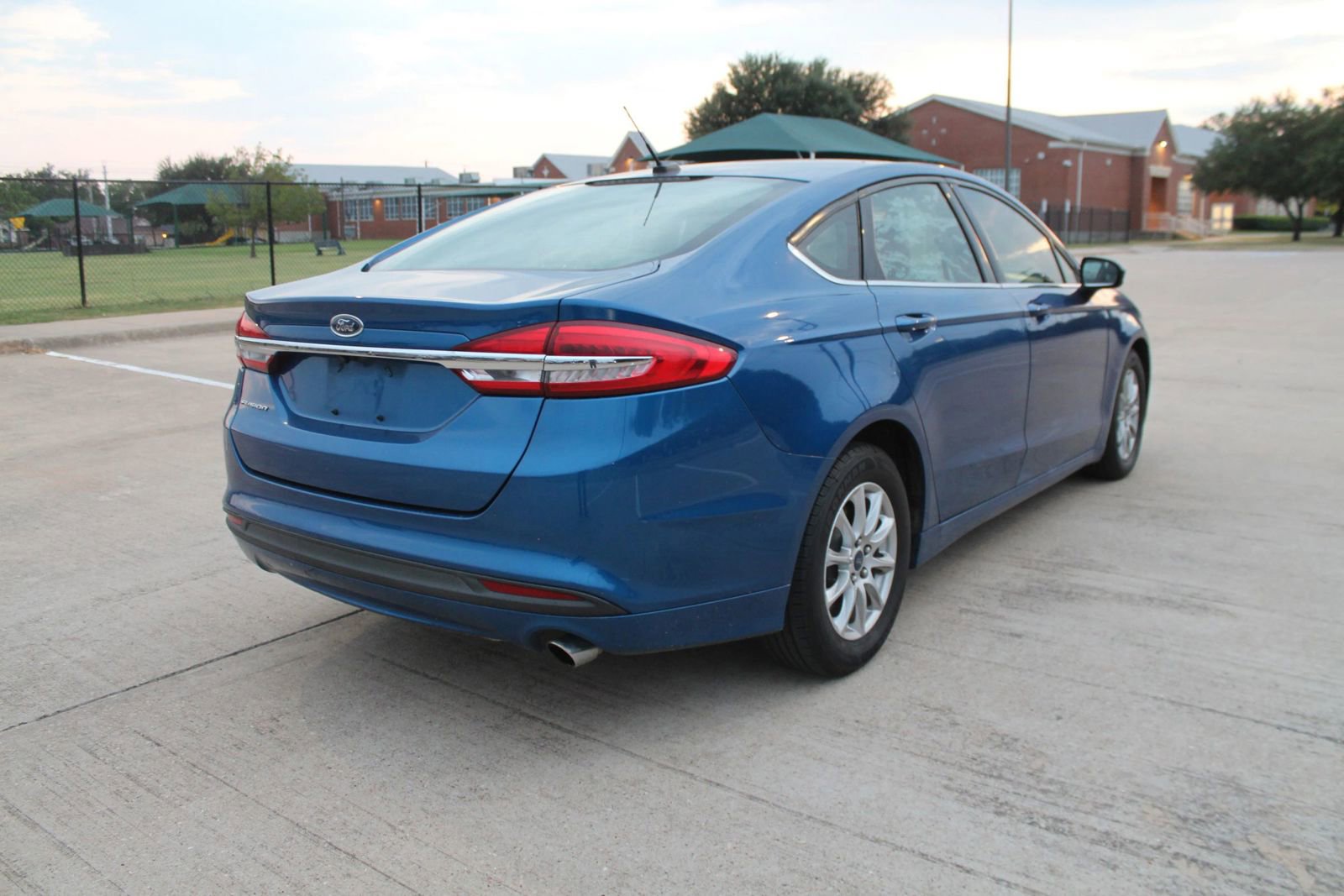 Used 2017 Ford Fusion S image 11
