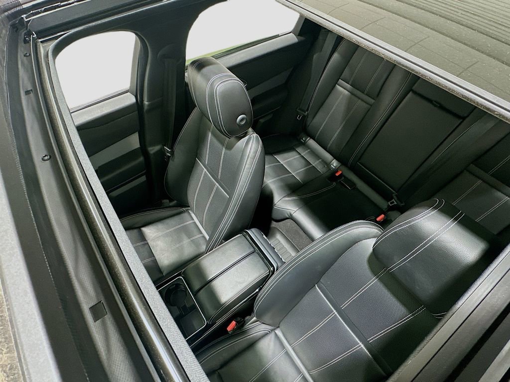 Used 2020 Land Rover Range Rover Velar R-Dynamic S image 22