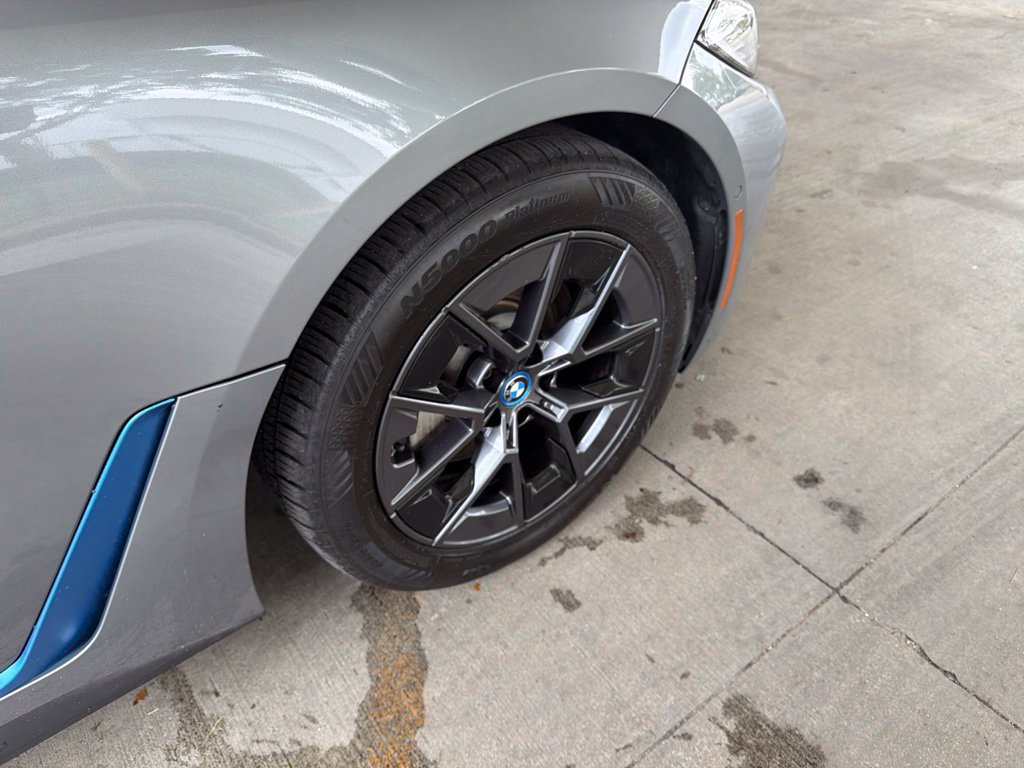 Used 2024 BMW i4 eDrive40 RWD image 27
