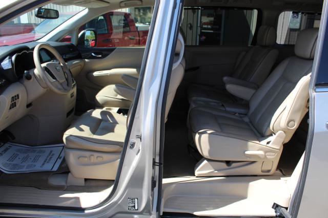 Used 2013 Nissan Quest LE FWD image 12