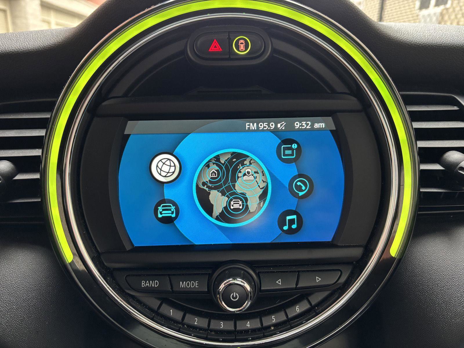 Used 2019 MINI Cooper S image 15