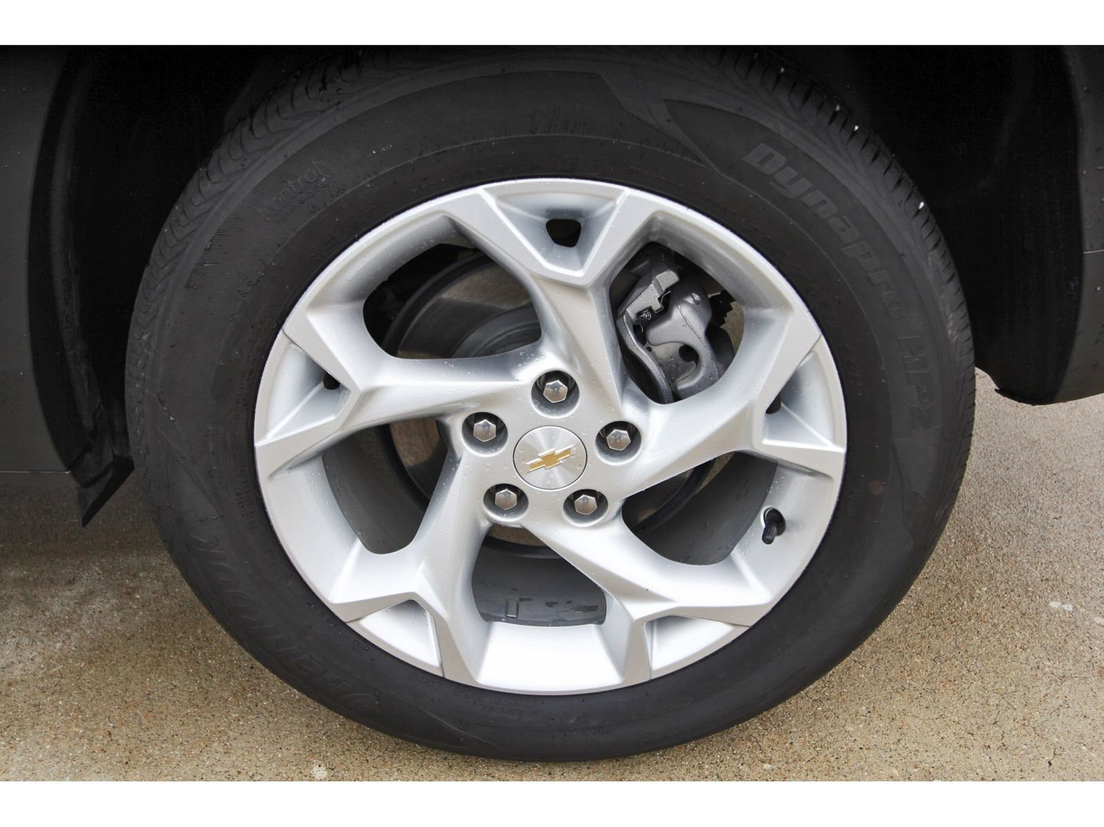Used 2024 Chevrolet Trax LS w/ LS Convenience Package FWD image 25