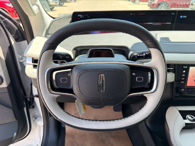 New 2026 Lincoln Navigator L Reserve AWD/4WD image 25