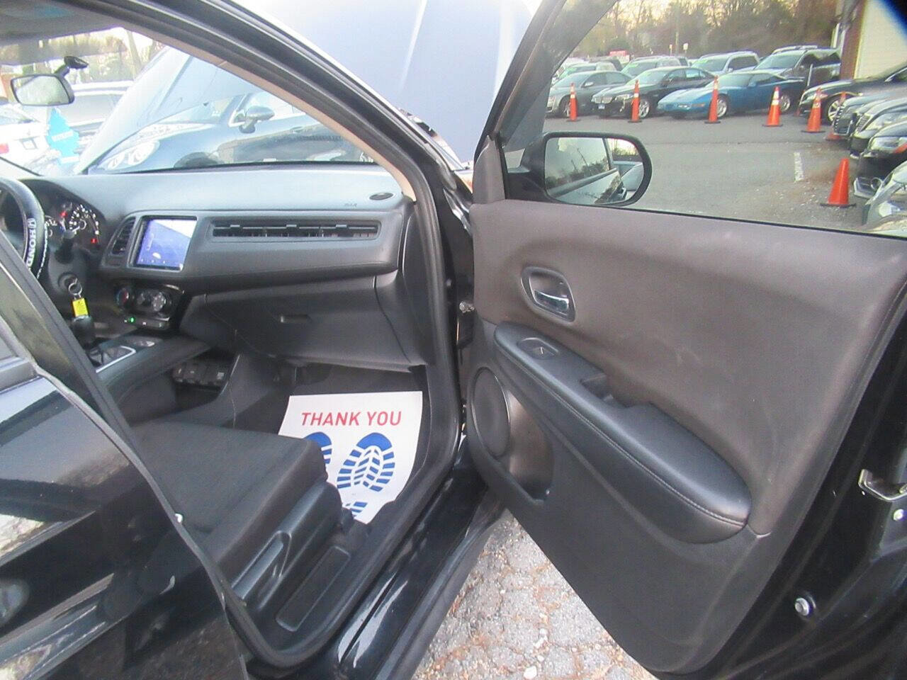 Used 2016 Honda HR-V LX image 28