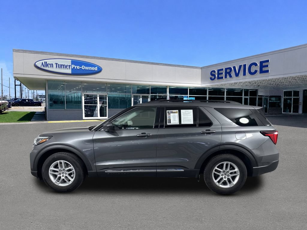 Used 2025 Ford Explorer Active w/ Active Comfort Package RWD image 5