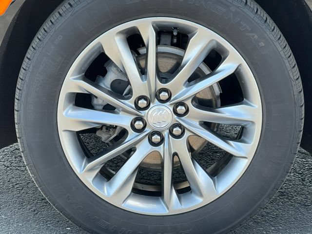 Used 2022 Buick Enclave Avenir w/ Avenir Technology Package AWD/4WD image 10