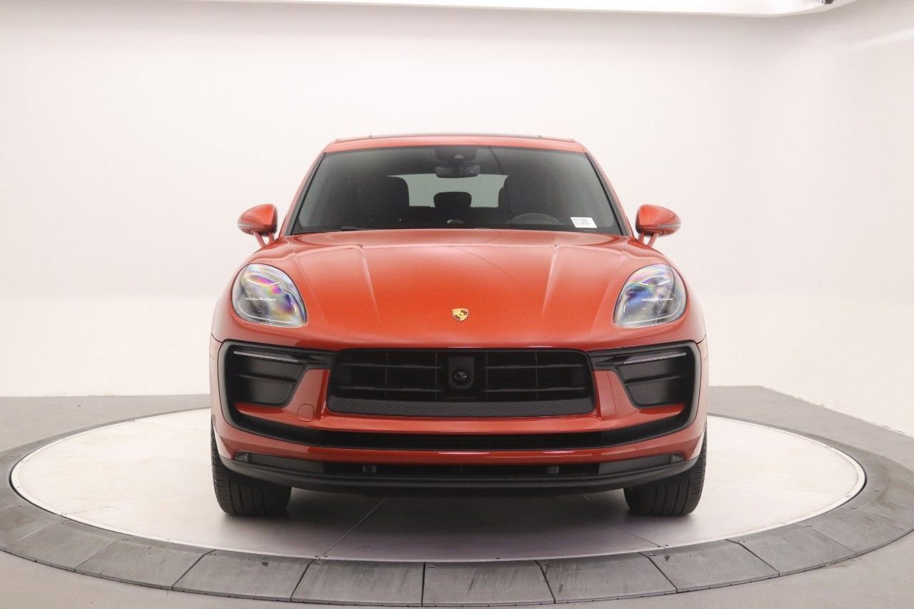 Used 2023 Porsche Macan Turbo image 7