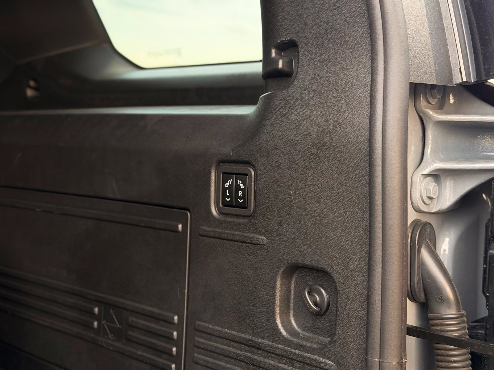 Used 2024 GMC Hummer EV 3X AWD/4WD image 33