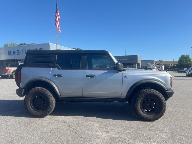 Used 2022 Ford Bronco Black Diamond image 7