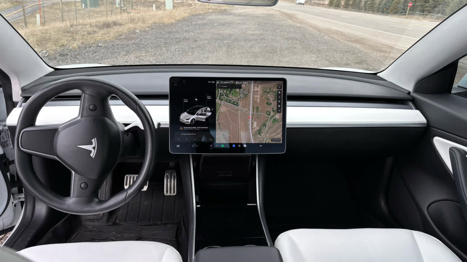 Used 2018 Tesla Model 3 Long Range image 16