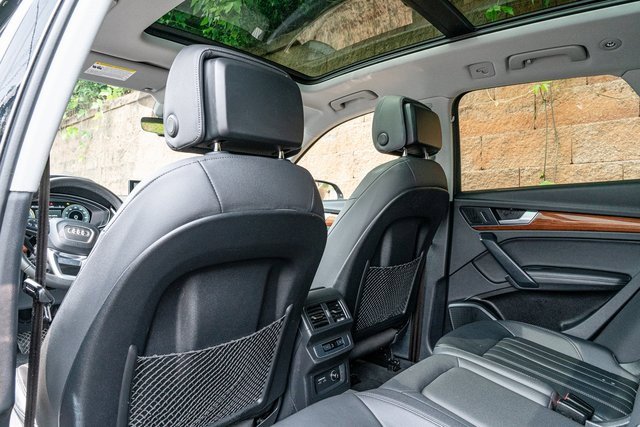 Used 2021 Audi Q5 e Premium Plus w/ Premium Plus Package image 22