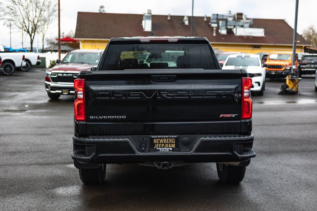 Used 2024 Chevrolet Silverado 1500 RST AWD/4WD image 15