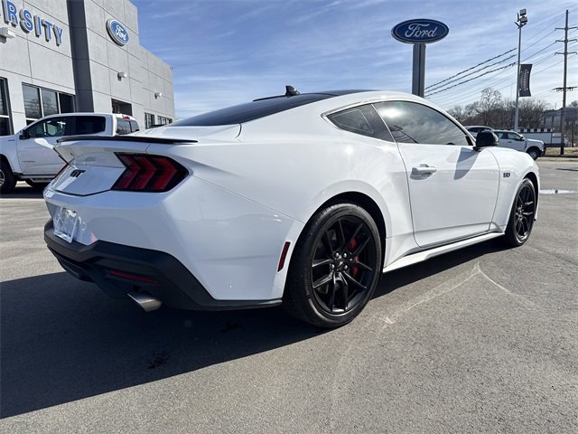 Used 2024 Ford Mustang GT Premium image 4