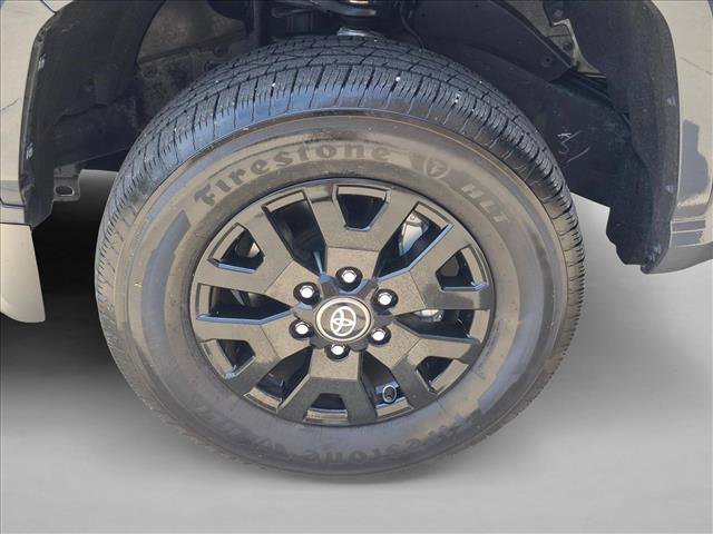 Used 2024 Toyota Tacoma SR5 w/ SR5 Upgrade Package RWD image 23