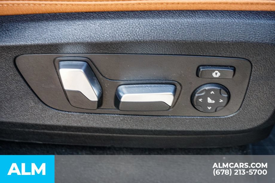 Used 2022 BMW X7 xDrive40i w/ M Sport Package AWD/4WD image 63