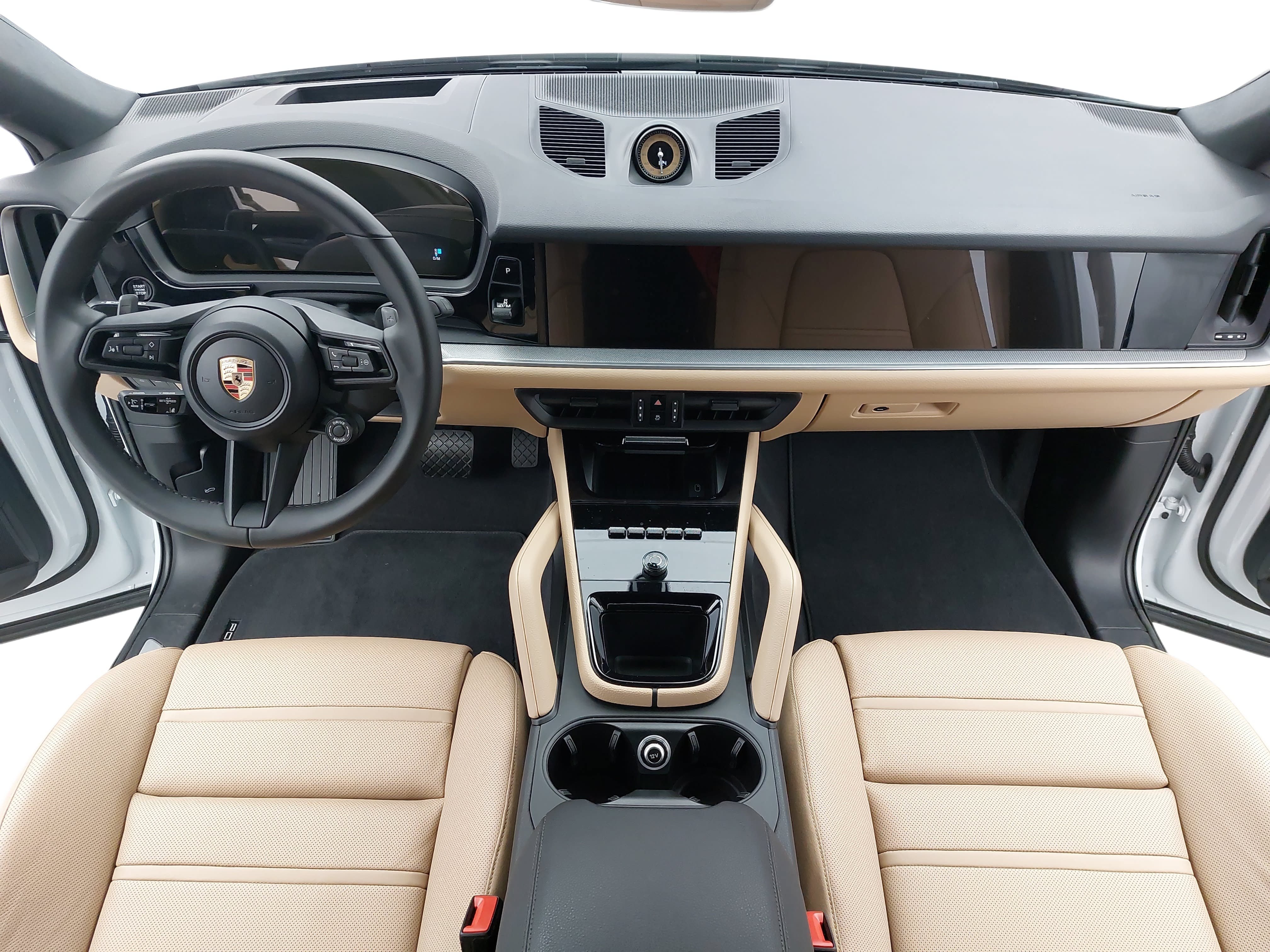 Certified 2026 Porsche Cayenne E-Hybrid Coupe AWD/4WD image 11