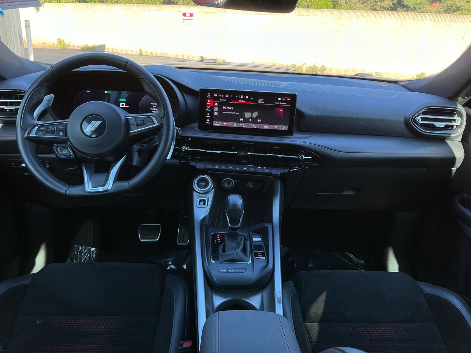 Used 2024 Dodge Hornet R/T w/ Track Pack image 15