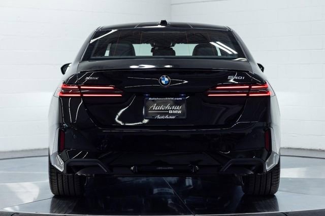 New 2026 BMW 540i xDrive w/ Executive Package image 10