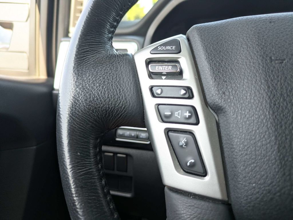 Used 2021 Nissan Titan SV w/ SV Convenience Package AWD/4WD image 26
