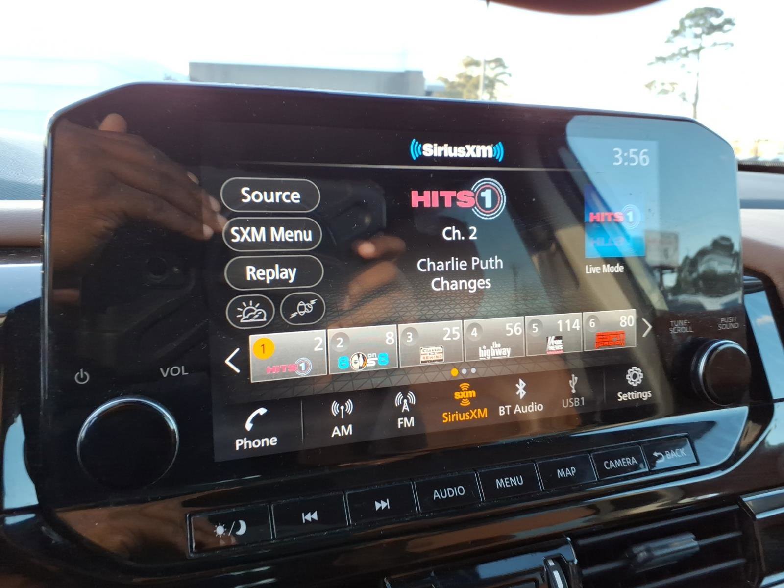 Used 2023 Nissan Pathfinder Platinum image 13