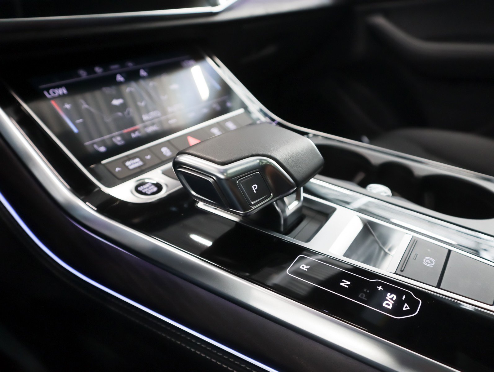 Used 2023 Audi Q8 Premium Plus w/ Premium Plus Package image 20